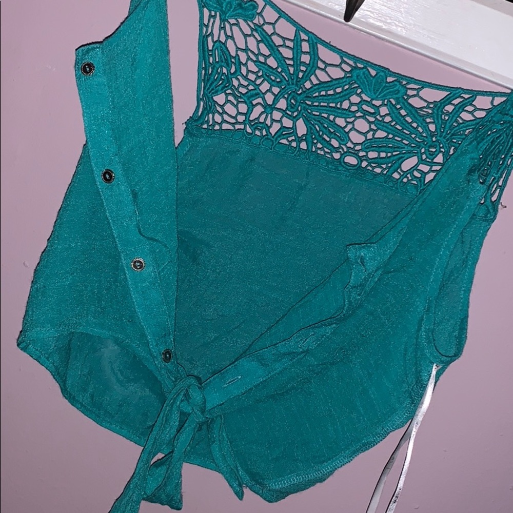 stylish top!
